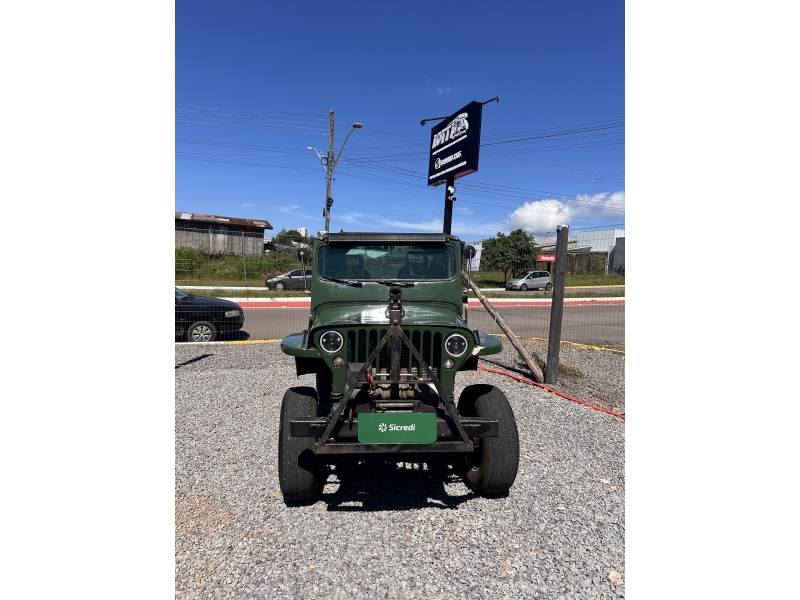 FORD - JEEP - 1966/1966 - Verde - R$ 70.000,00