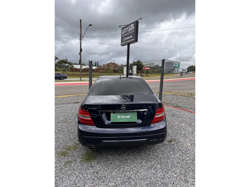 MERCEDES-BENZ - C 180 - 2014/2014 - Azul - R$ 79.900,00