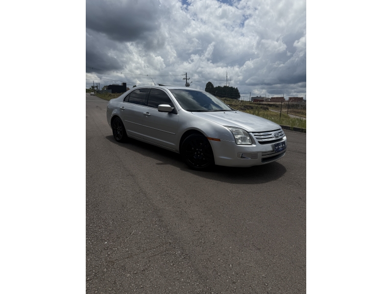 FORD - FUSION - 2008/2009 - Prata - R$ 33.900,00