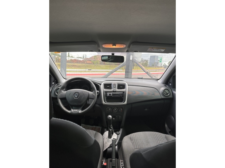 RENAULT - SANDERO - 2017/2018 - Branca - R$ 40.900,00