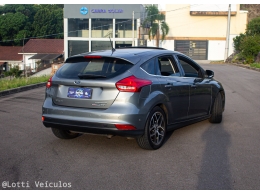 FORD - FOCUS - 2016/2016 - Cinza - R$ 64.900,00