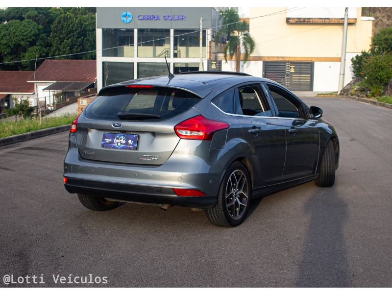 FORD - FOCUS - 2016/2016 - Cinza - R$ 64.900,00