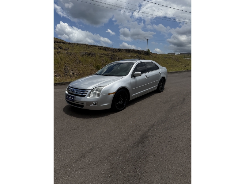 FORD - FUSION - 2008/2009 - Prata - R$ 33.900,00