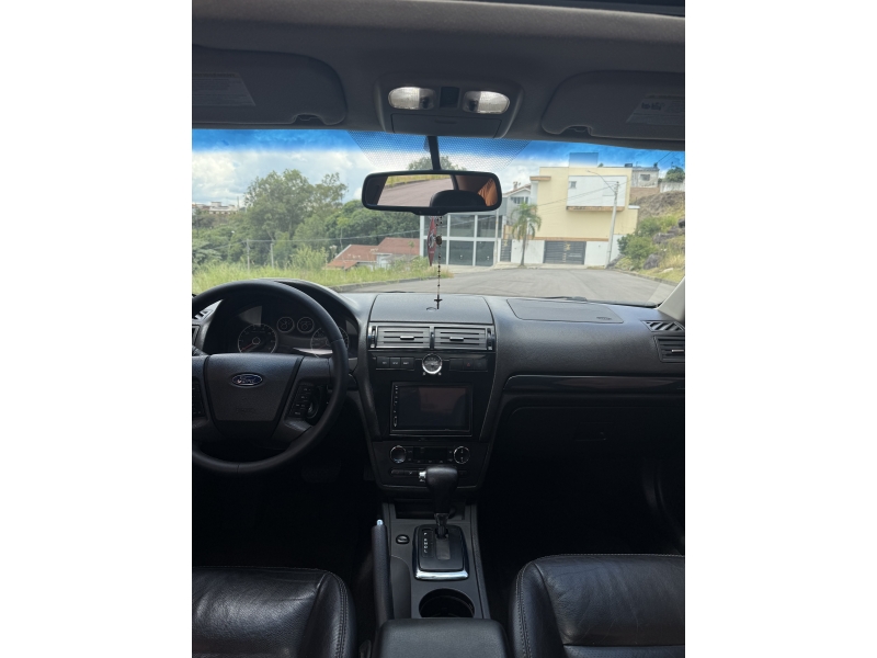 FORD - FUSION - 2008/2009 - Prata - R$ 33.900,00