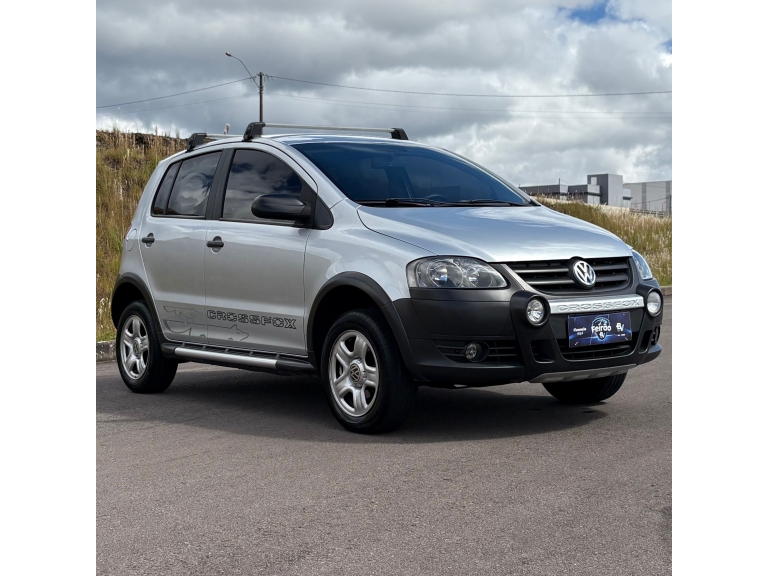 VOLKSWAGEN - CROSSFOX - 2009/2009 - Prata - R$ 33.900,00
