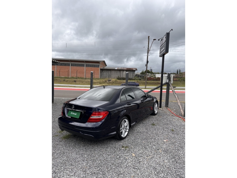 MERCEDES-BENZ - C 180 - 2014/2014 - Azul - R$ 79.900,00