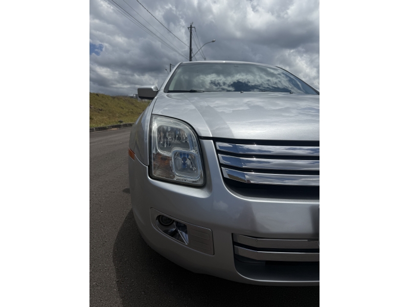 FORD - FUSION - 2008/2009 - Prata - R$ 33.900,00
