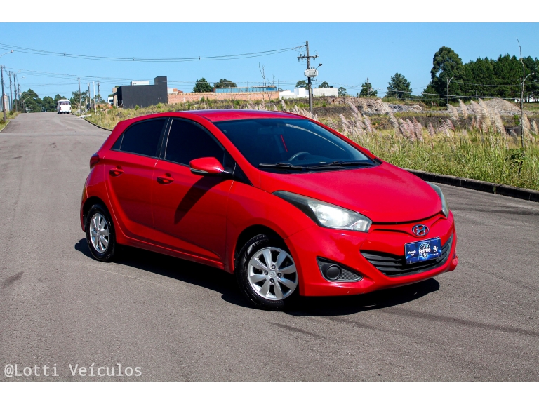 HYUNDAI - HB20 - 2013/2013 - Vermelha - R$ 33.900,00