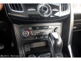 FORD - FOCUS - 2016/2016 - Cinza - R$ 64.900,00